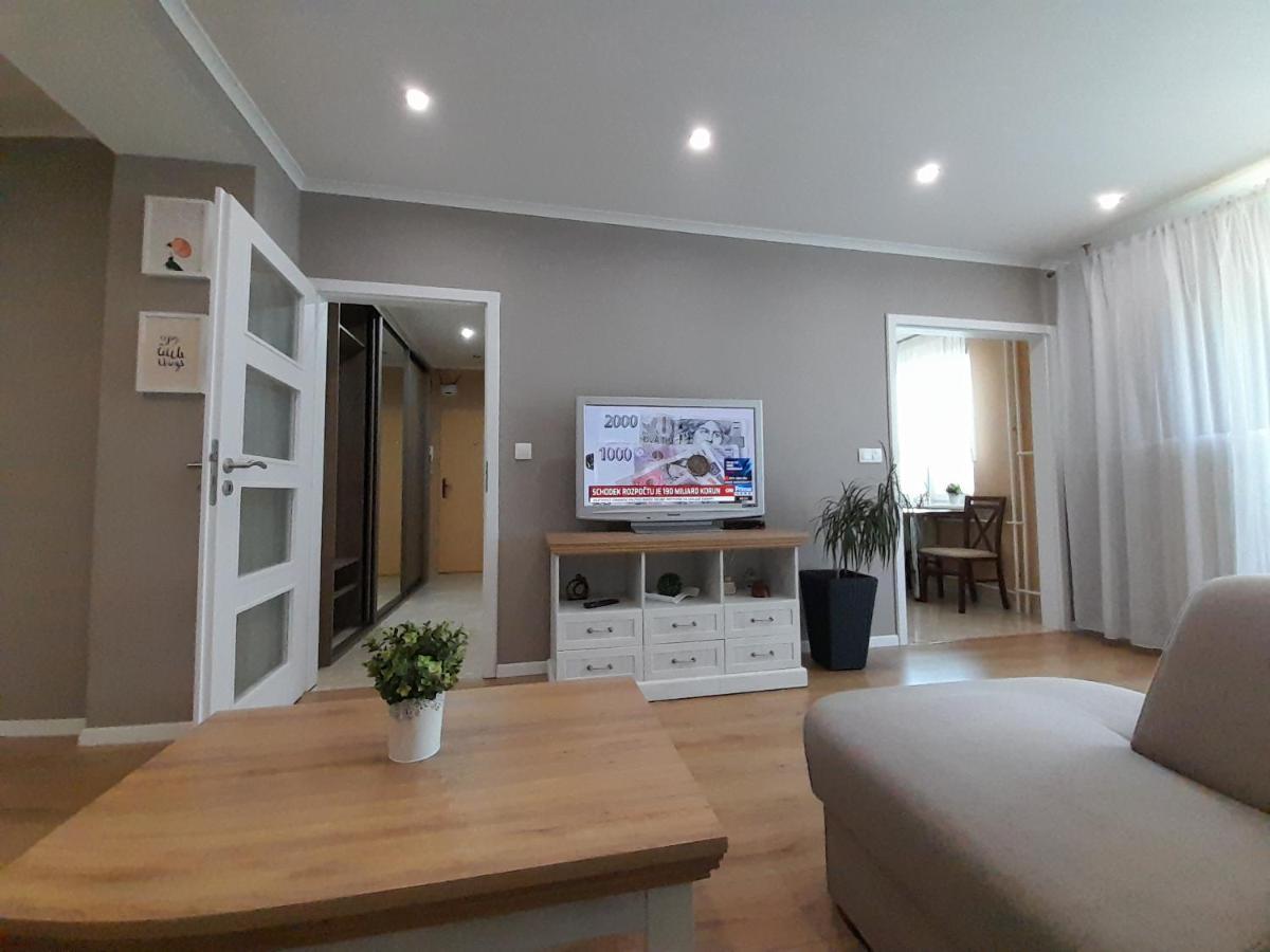 Beautiful Apartment In The City Center Spisska Nova Ves Exterior foto